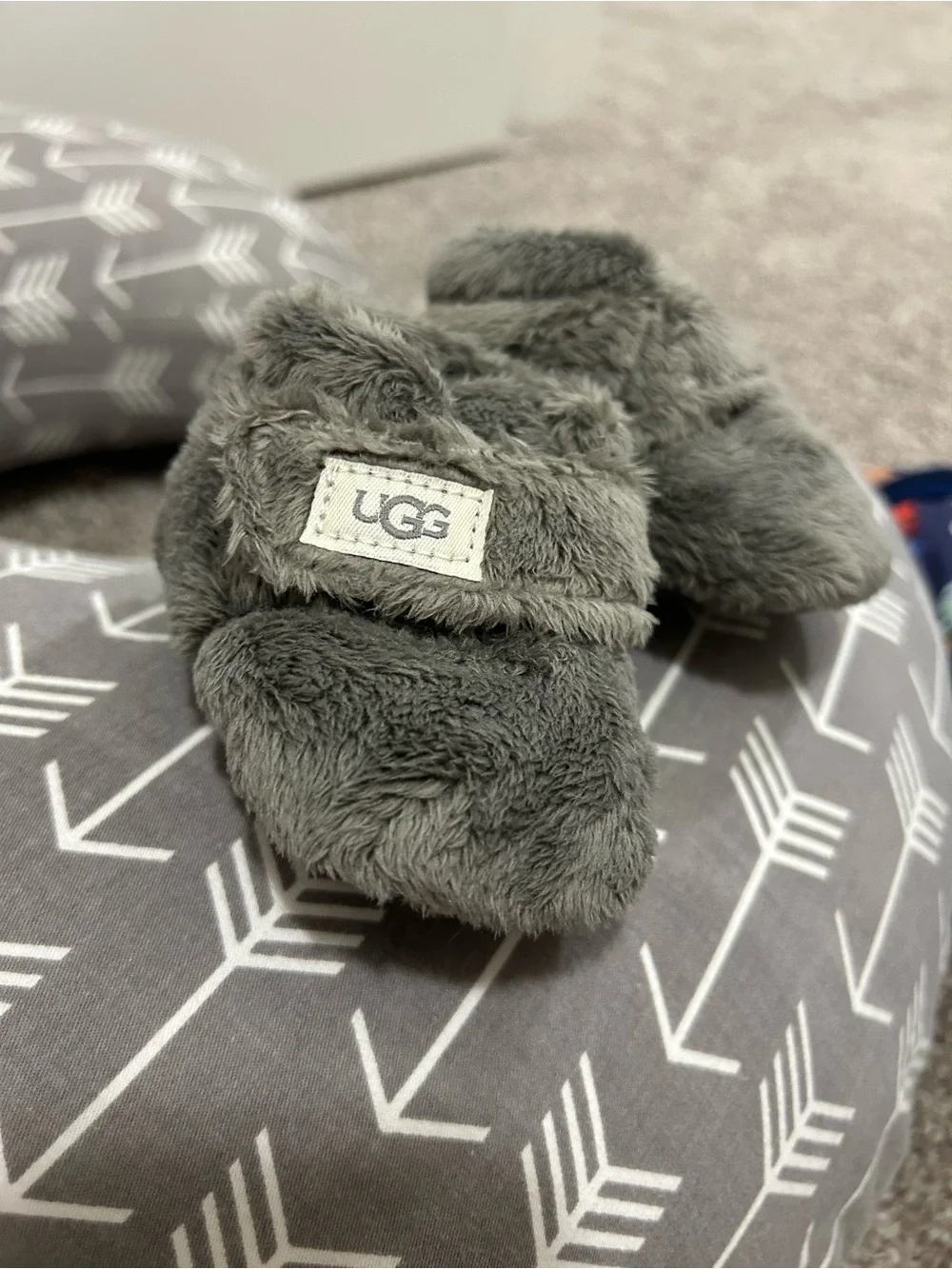 UGG Baby Gray Plush Strap Slippers -LIKE NEW